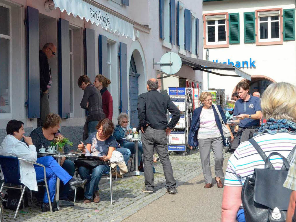 Der Tpfermarkt brachte auch Kanderns Geschften Sonntagsbesucher.