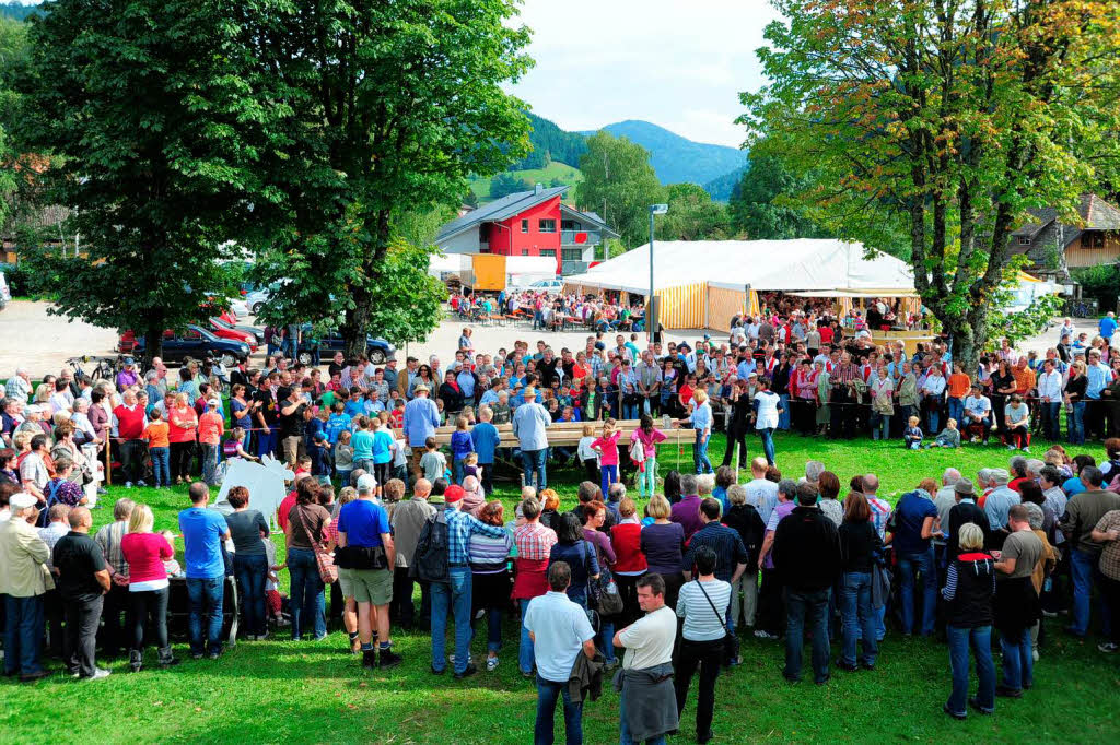 Da war das Dorf auf den Fen – die Bauernolympiade lie sich kein Tourist und kaum ein Simonswlder entgehen