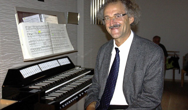 Meister der facettenreichen Orgelkunst... neuen Bamlacher Kircheninstruments.    | Foto: Walter Bronner