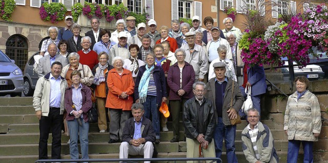 Die Ringsheimer Seniorinnen und Senioren beim Erinnerungsfoto im Elsass.   | Foto: Adelbert Mutz