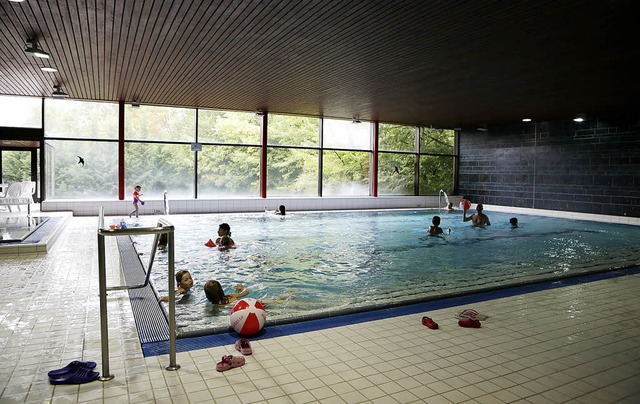 Seit dieser Woche hat das Hallenbad in Lahr wieder geffnet.   | Foto: Christoph Breithaupt