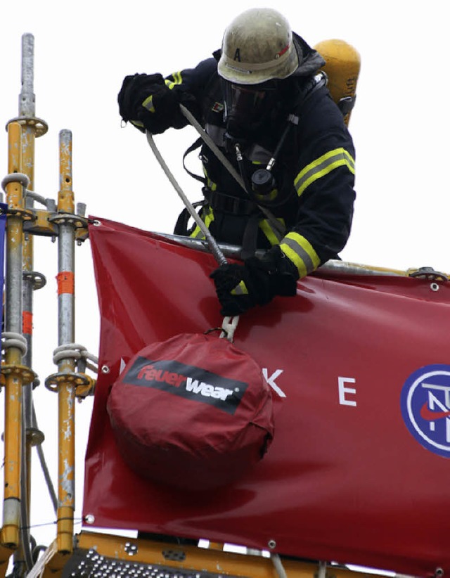 Feuerwehrmann Philipp Kaiser aus Rhein...reihundert Teilnehmern im Vorderfeld.   | Foto: PRIVAT