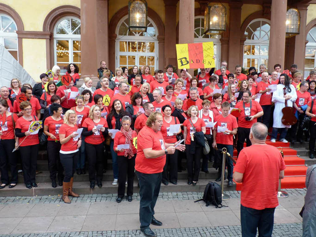 Natalie Henninger ist Deutsche Weinprinzessin. Mehr als 100 Fans waren in Neustadt dabei und prsentierten sich als stimmgewaltiger Chor fr ihre Favoritin.