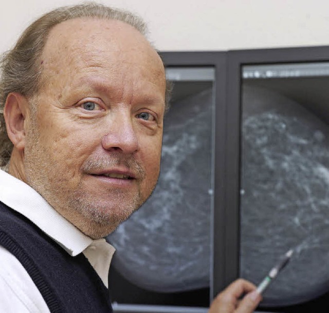 Der Lahrer Radiologe Peter Banse wirbt...ng, um Brustkreis frher zu erkennen.   | Foto: Bettina Schaller