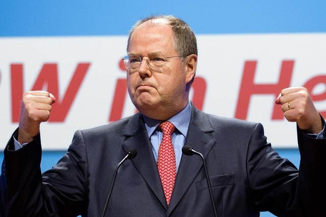 Peer Steinbrck prsentiert sich den Parteigenossen