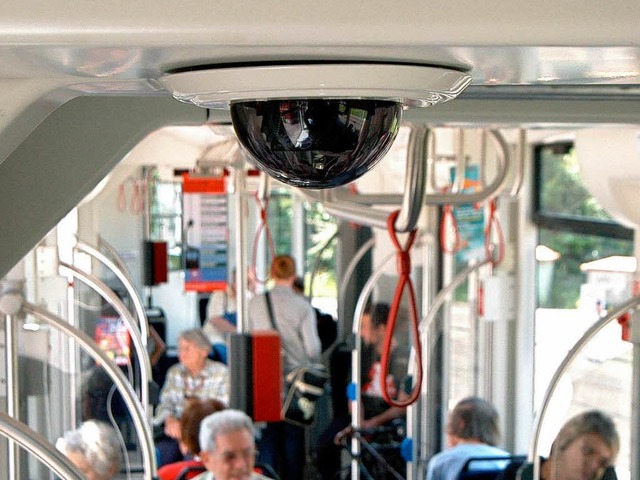 Hat interessante Bilder zu liefern: berwachungskamera in einer Straenbahn.  | Foto: Thomas Kunz