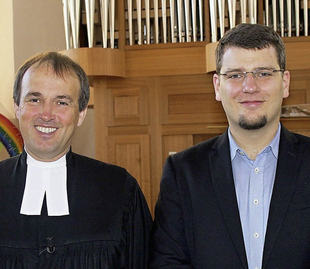 Pfarrer Rdiger Schulze und  Lehrvikar Christoph Brandt   | Foto: h. david
