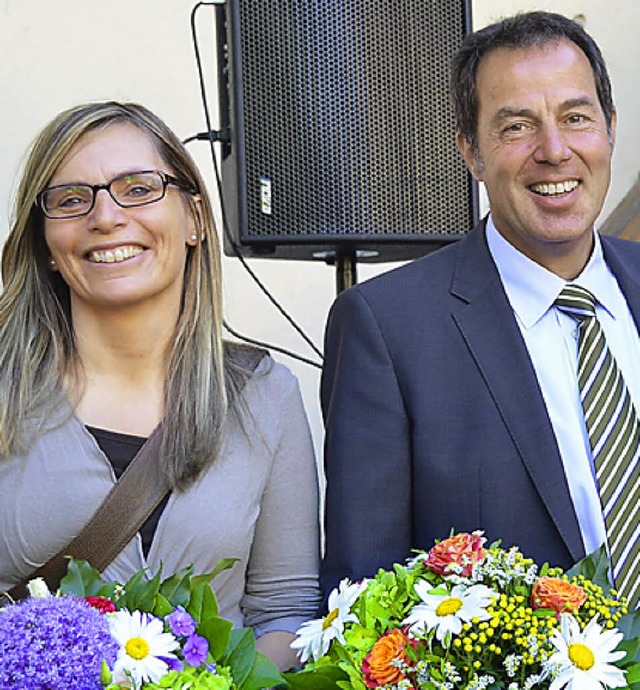 Andreas  Schneucker am Wahlabend mit Gattin  Manuela.   | Foto: M. Maier