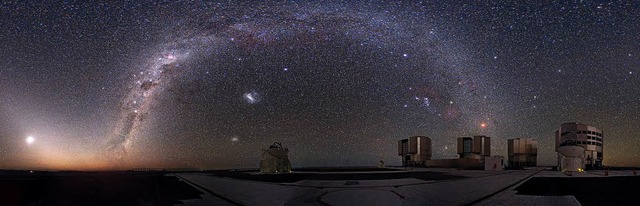 ber dem Observatorium auf dem chileni...ch ein beeindruckender Sternenhimmel.   | Foto:  Yuri Beletsky/eso/dpa