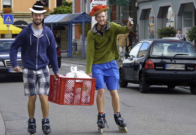 Jonny und Joel &#8211; zwei Englnder ...Waldkirch, auf dem Weg nach Istanbul.   | Foto: Jana Fehrenbach