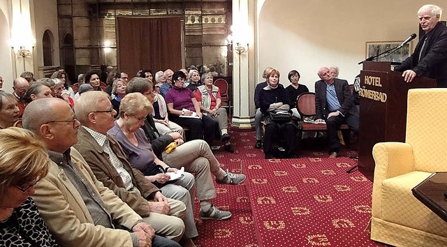 Gut besucht: die Lesung von Adolf Muschg im  Rmerbad   | Foto: Hartenstein