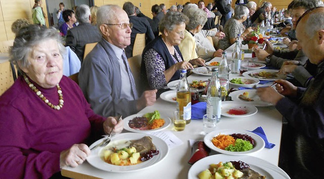 Gut gegessen beim Erntedankfest in Gresgen   | Foto: Paul Berger
