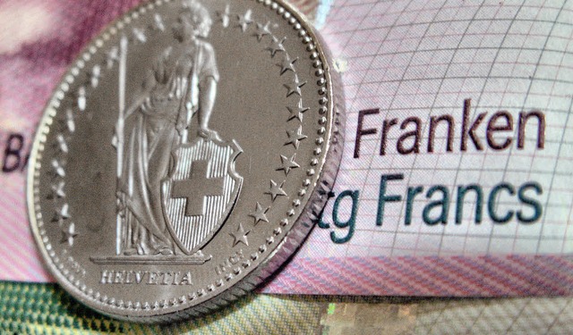 Schweizer Banken haben ihre Kunden in Deutschland  bereits angeschrieben.   | Foto: Fotolia