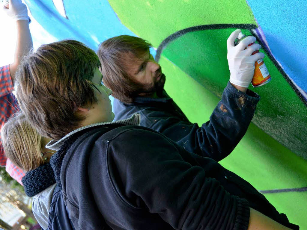 Impressionen vom Graffiti-Workshop für Zischup-Schüler Impressionen vom Graffiti-Workshop für Zischup-Schüler