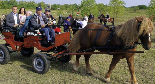 Judith und Jrg Lutz wurden  beim gro...est in die  Spitzenkutsche eingeladen.  | Foto: Rolf Reimann