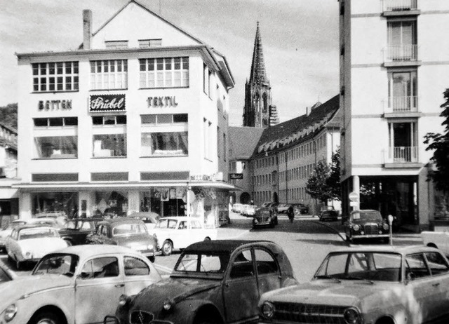 Ein historischer Blick vom einstigen R...ist das Bettenhaus Striebel zu sehen.   | Foto: Privat