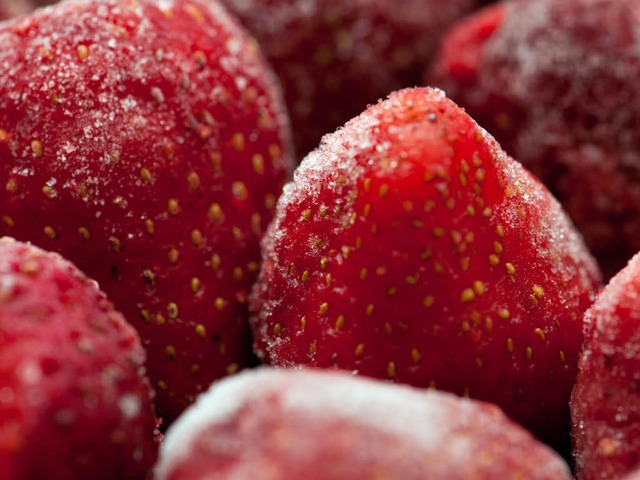 Nicht sauber: Tiefkhl-Erdbeeren aus China  | Foto: dpa