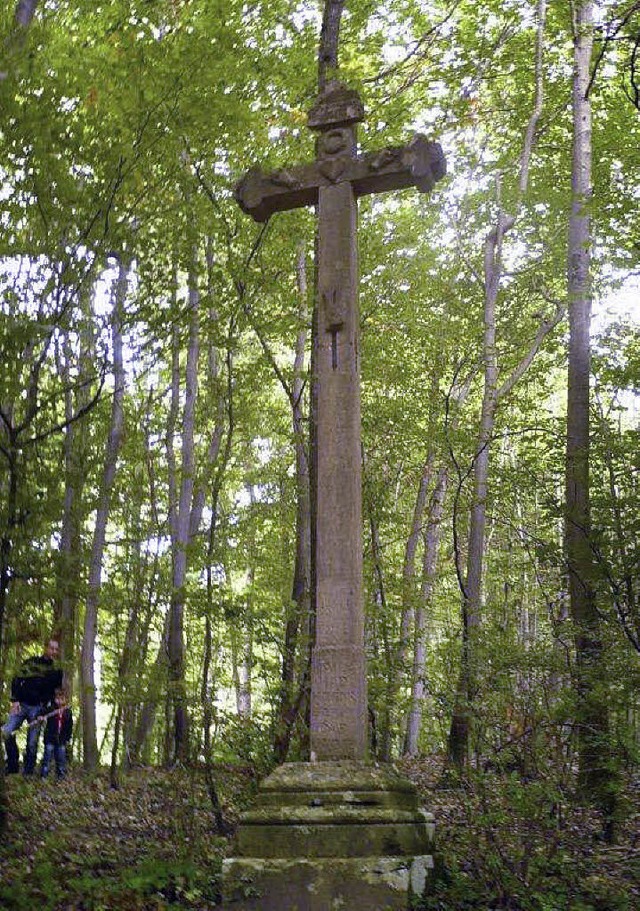 Das Hans-Jerge-Chriz im Gemeindewald Pfaffenweiler.   | Foto: Hilger