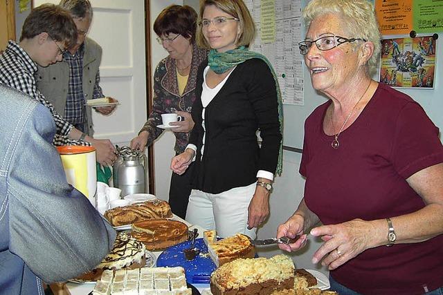 Verschiedene Suppen standen beim Kirchenfest bereit