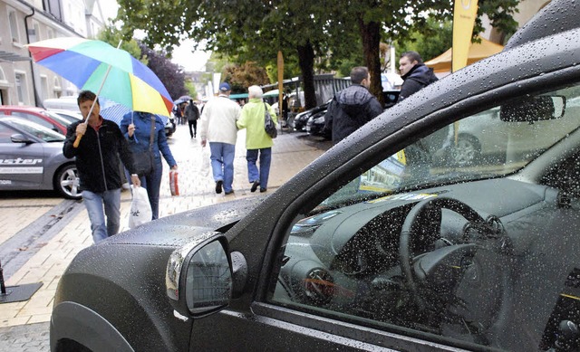 Autos werden nur noch auf dem Friedric...rstenberg-Strae wie hier im Vorjahr.   | Foto: Maja Tolsdorf