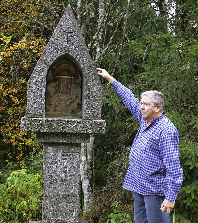 Peter Kampmann ist emprt ber  dreist... B500 das Kupferdach gestohlen haben.   | Foto: Ute Aschendorf