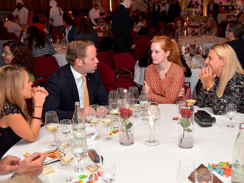 Die Benefizgala  der Jeunes  Restaurateur in Baden-Baden zugunsten  der Aktion Kinderherzen.