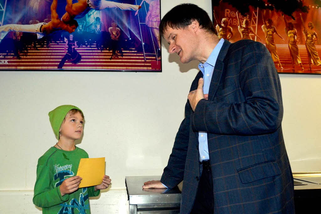 Science Days 2012: Die Kinder der Schneckentalschule interviewten den Weltmeister im Kopfrechnen, Gert Mittring. 