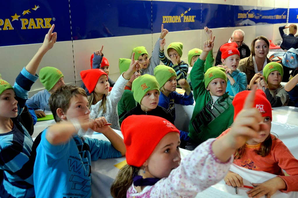 Science Days 2012: Die Kinder der Schneckentalschule interviewten den Weltmeister im Kopfrechnen, Gert Mittring.