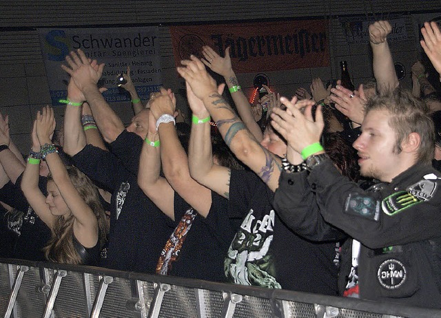 Wacken war gestern: In der Murgtalhalle herrschte beste Rocknacht-Stimmung.  | Foto: Hrovje Miloslavic