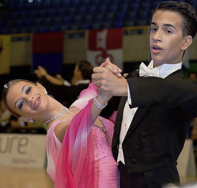 Die Schweizer Profi-Tnzer Alessia und...um beim Vita Classica Ball motivieren.  | Foto: Veranstalter