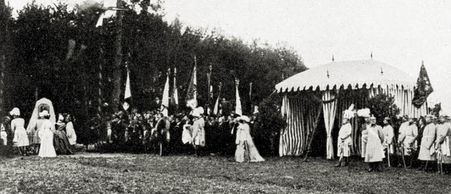 Einweihung des Denkmals auf der Tllin...pro>TSCHAMBER/KELLER</BZ-FotoNurRepro>  | Foto: privat Archiv