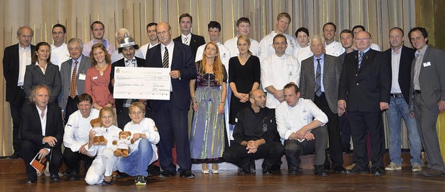 Die Benefizgala  der Jeunes  Restaurat...en zugunsten  der Aktion Kinderherzen.  | Foto: Christian Kramberg