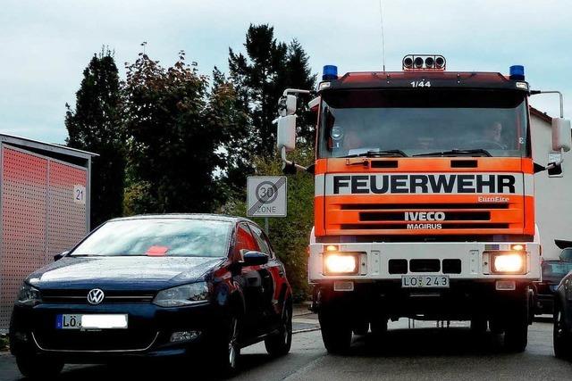 Test zeigt: Viele Autos blockieren die Feuerwehr