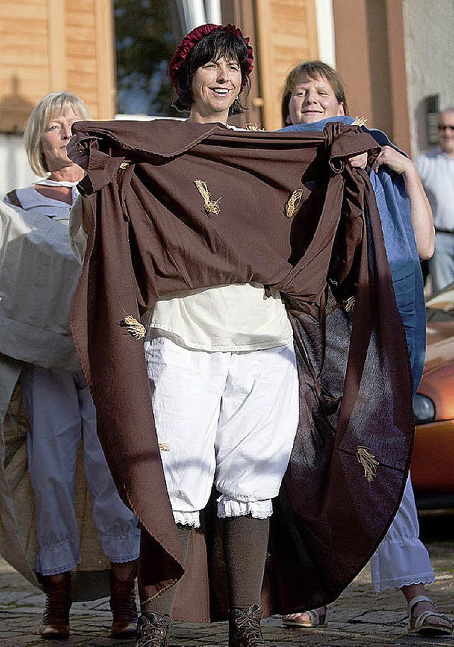 Aus Anlass des 1250. Dorfjubilums spi... Szenen aus der Geschichte Rusts nach.  | Foto: Stefan Merkle