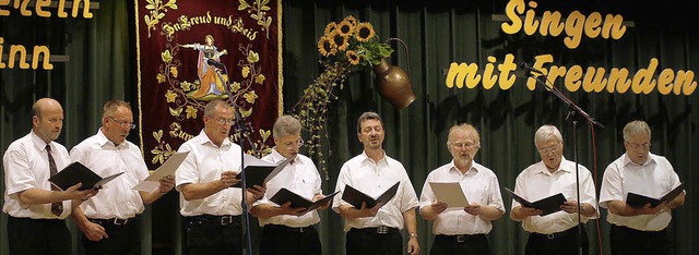 Das Doppelquartett beeindruckte mit einem Volkslied aus Wales.   | Foto: heidi fssel