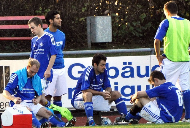 Viel gewollt, nichts erreicht: Neustad...ch der 1:3-Heimniederlage fassungslos.  | Foto: seger