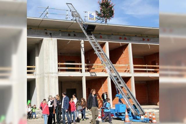 Stadt und Kreis Baupartner bei Schule