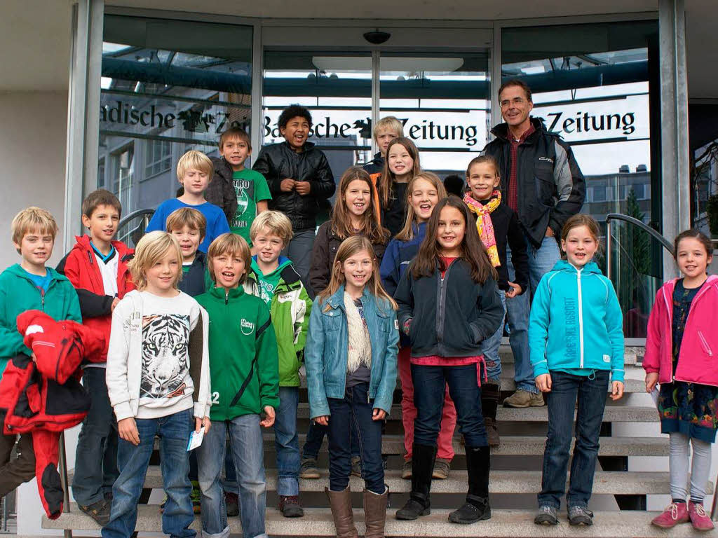Die Klasse 4a der Turnseeschule aus Freiburg mit ihrem Lehrer Herr Wolfgang Ratz.