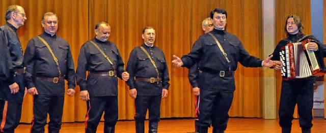Der Ba-Bariton Dzmitry Haidukou (zweiter von rechts) bei einem Solo.   | Foto: Stefan Pichler
