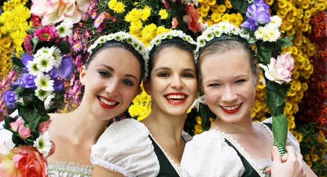 Farbtupfer bei der Chrysanthema: Tnzerinnen der City-Ballett-Schule    | Foto: ARCHIV: STADT LAHR