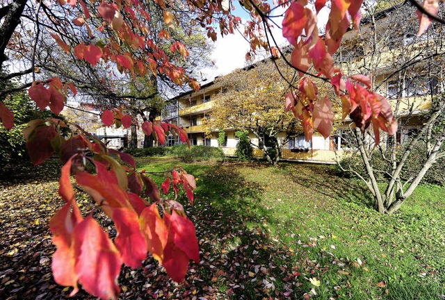 Das Pflegeheim  in Herdern ist in die ...kommen und soll einem Neubau weichen.   | Foto: ingo schneider