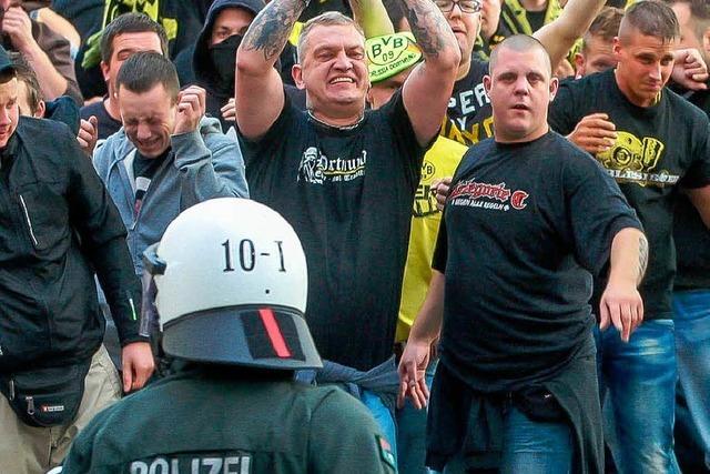 Polizist singt Rap-Song ber Gewalt gegen Einsatzkrfte