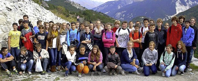 Deutsche Schler aus Teningen mit ihren Partnern aus La Ravoire in der Maurienne  | Foto: Privat