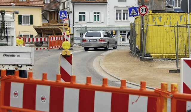 ber Allerheiligen soll die neue Brck...r in beide Richtungen befahrbar sein.   | Foto: Frey