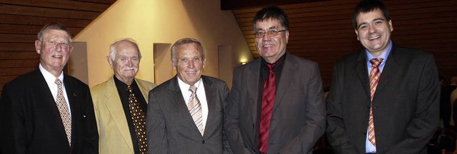 60 Jahre Freie Whler: Ehrenvorsitzend...Vorsitzenden  Sven Weiss (von links).   | Foto: CREMER