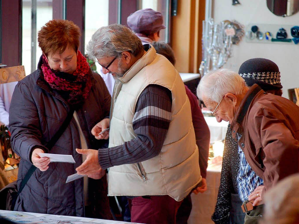 Schauen, staunen und stbern in und vor dem Bad Sckinger Kursaal