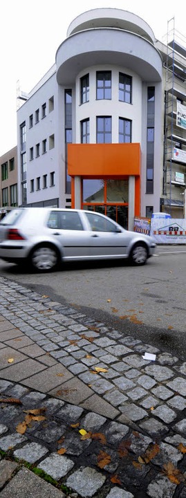 Der geplante Minikreisel an der Adolf-...Straße sorgt weiter für Diskussionen.   | Foto: Bergmann