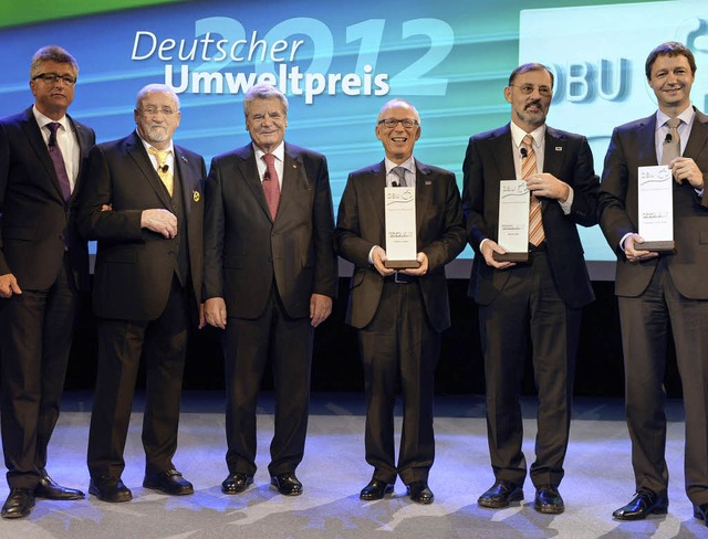 Freude ber den Umweltpreis: Fritz Bri...eltpreises 2012 im Gewandhaus Leipzig.  | Foto: DAPD