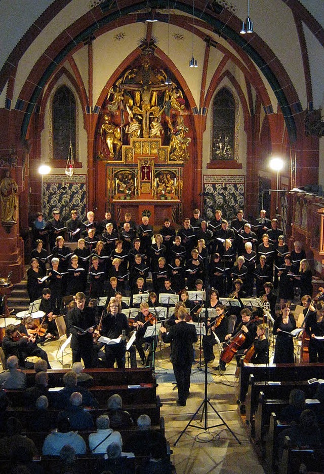 Festliche Geburtstagsfeier: Der Kirche...en mit einem  Konzert in Pfarrkirche.   | Foto: anne Freyer