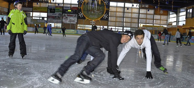 Auch die Jungs der &#8222;Extreme Ice ...ison in der Herrischrieder Eishalle.    | Foto: Kirsten Lux